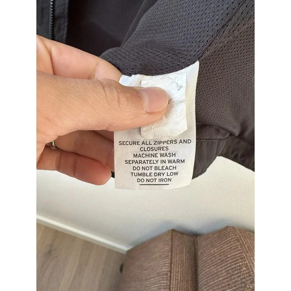 REI Co-op Groundbreaker Rain Jacket Women S Black DWR Waterproof Hooded Full Zip - Picture 7 of 11